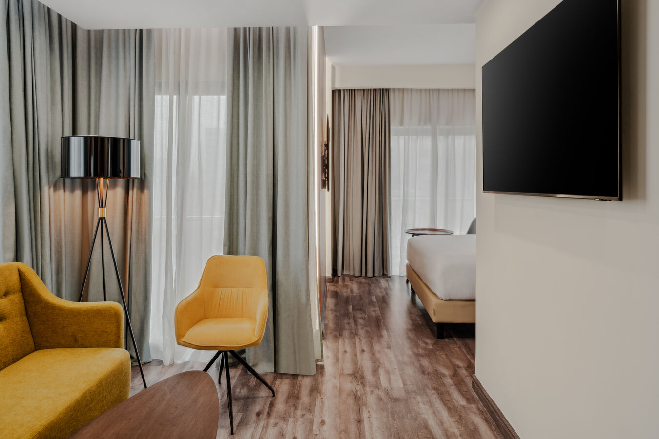 大床角房