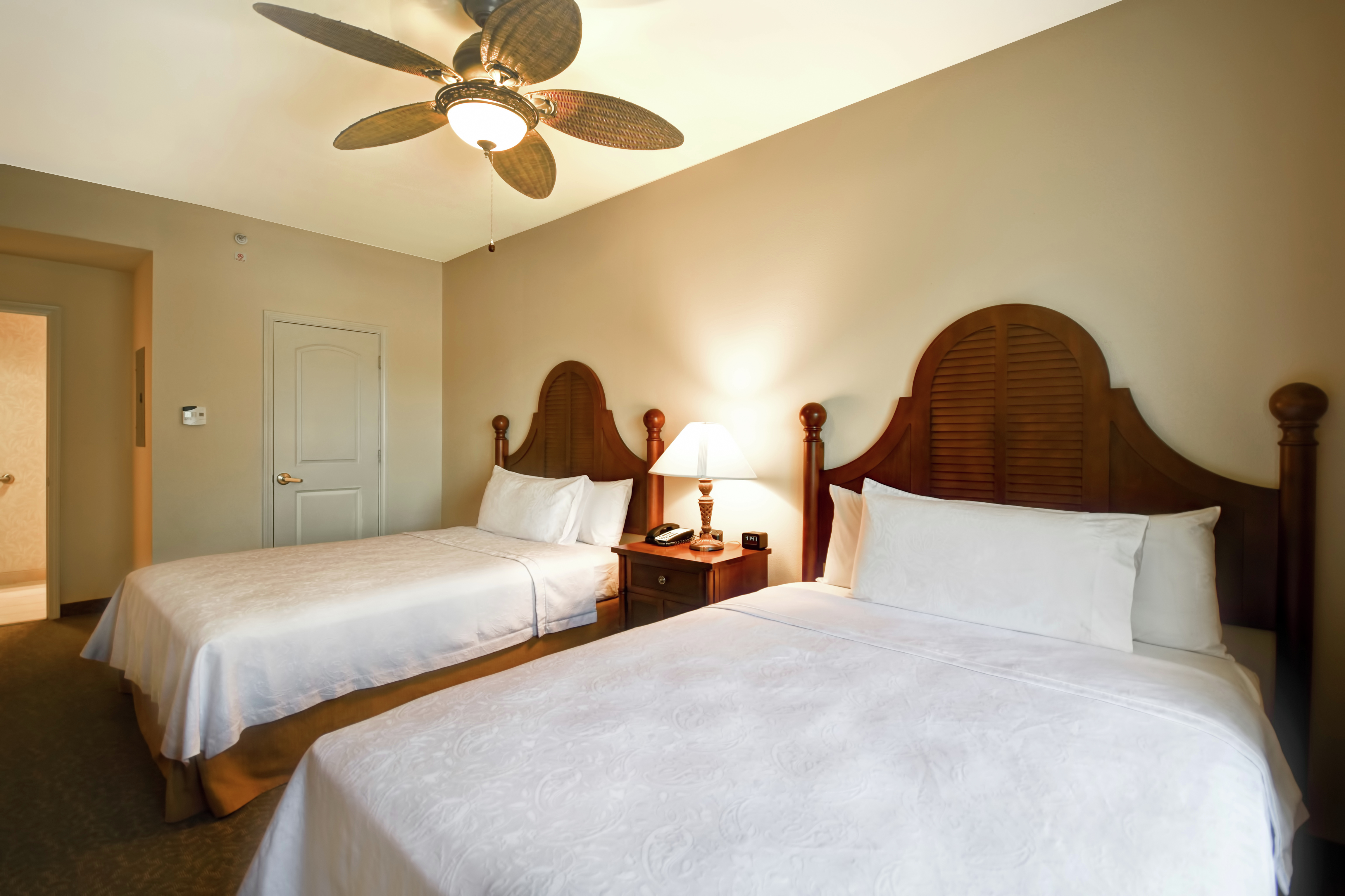 Queen Suite Beds View