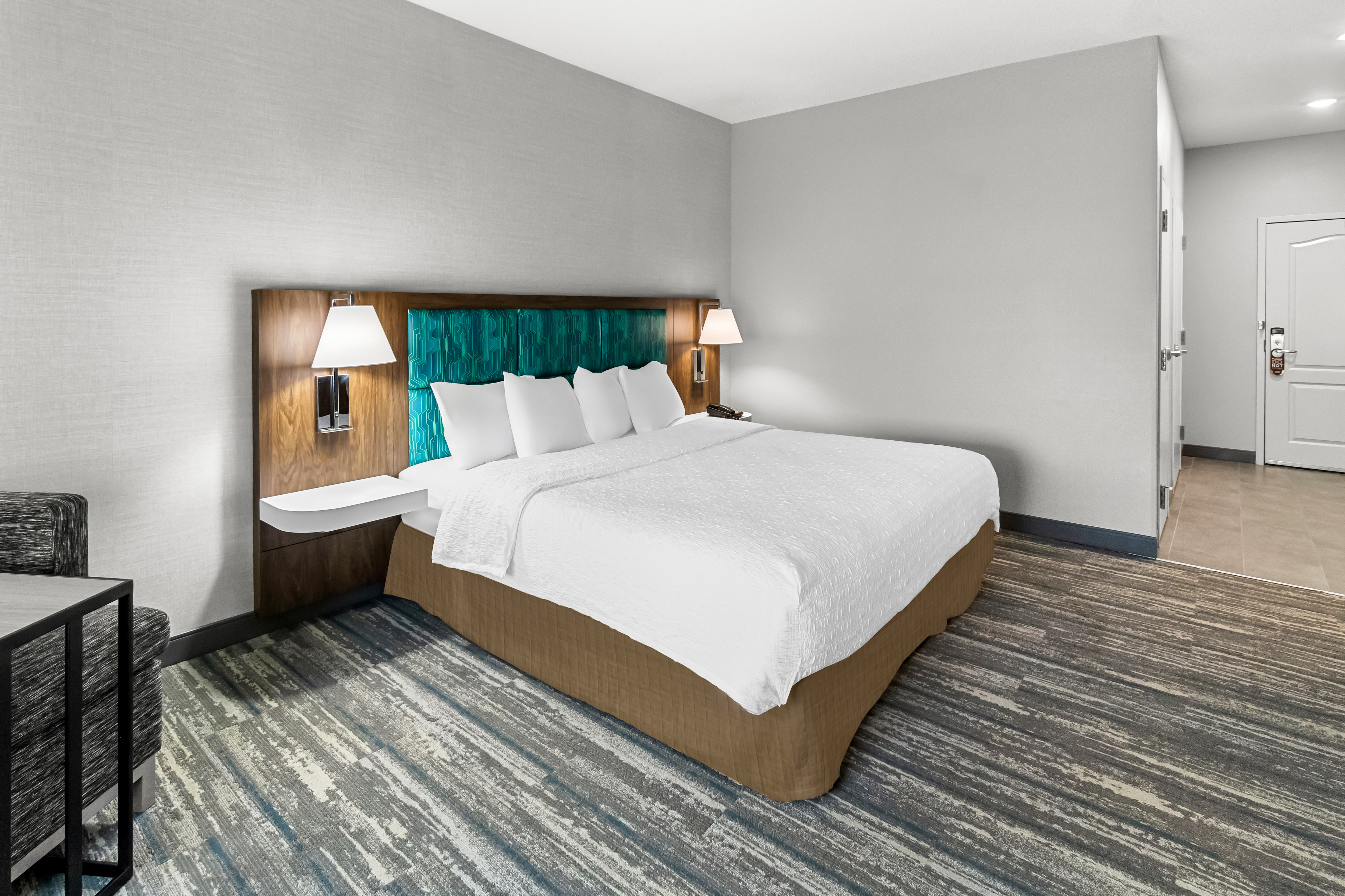 bed view of guestroom
