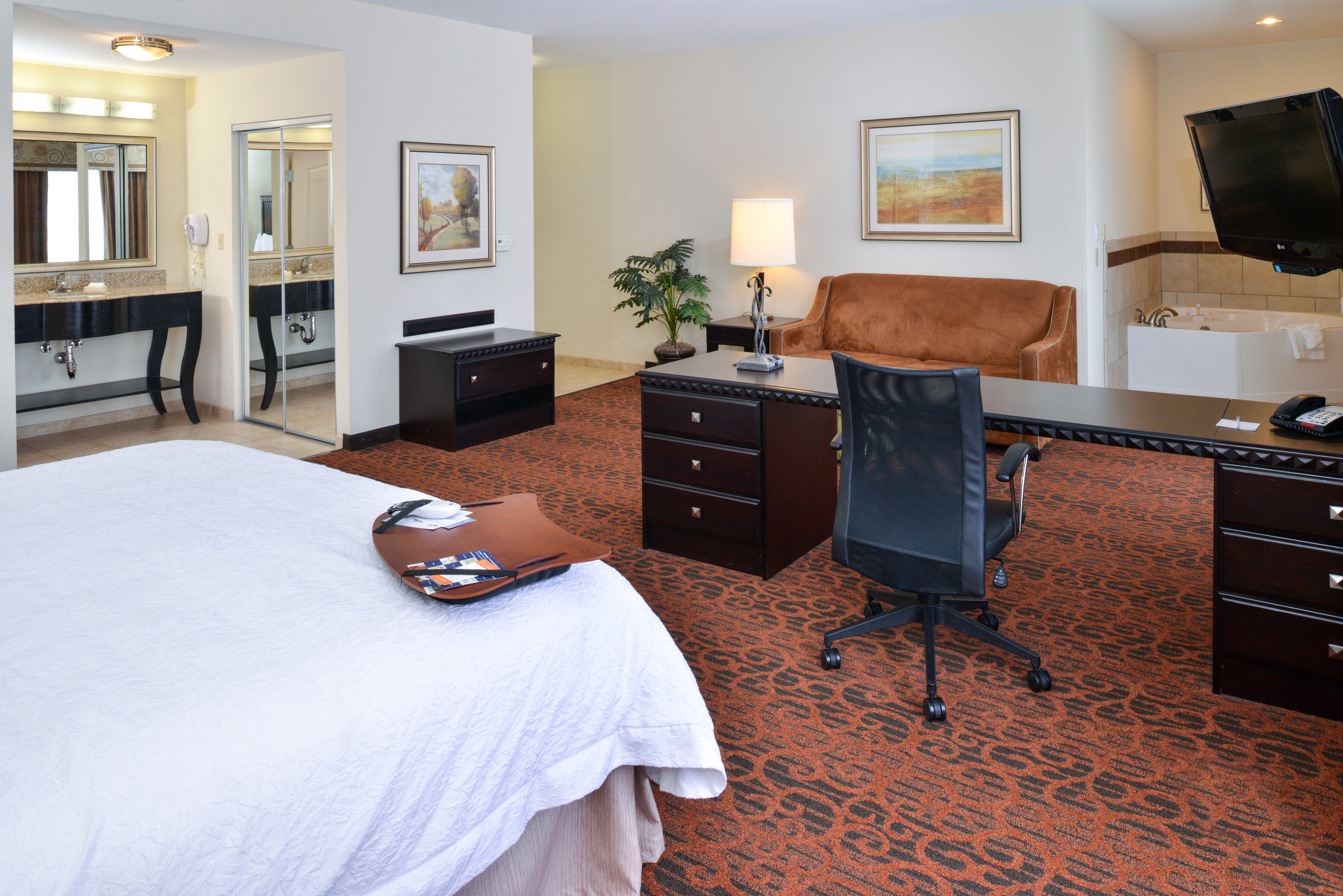 Whirlpool King Suite