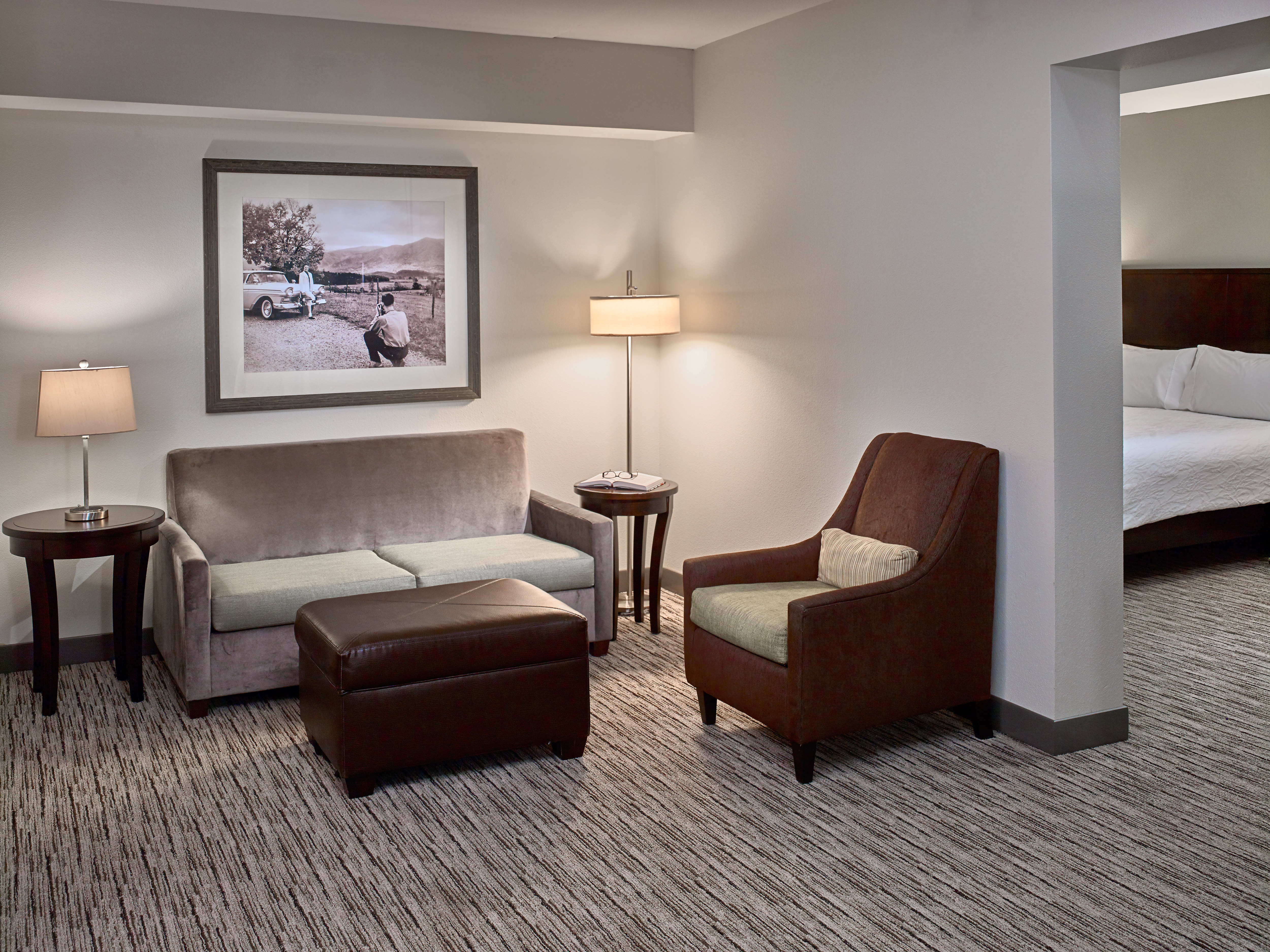 guest suite lounge area, door to bedroom