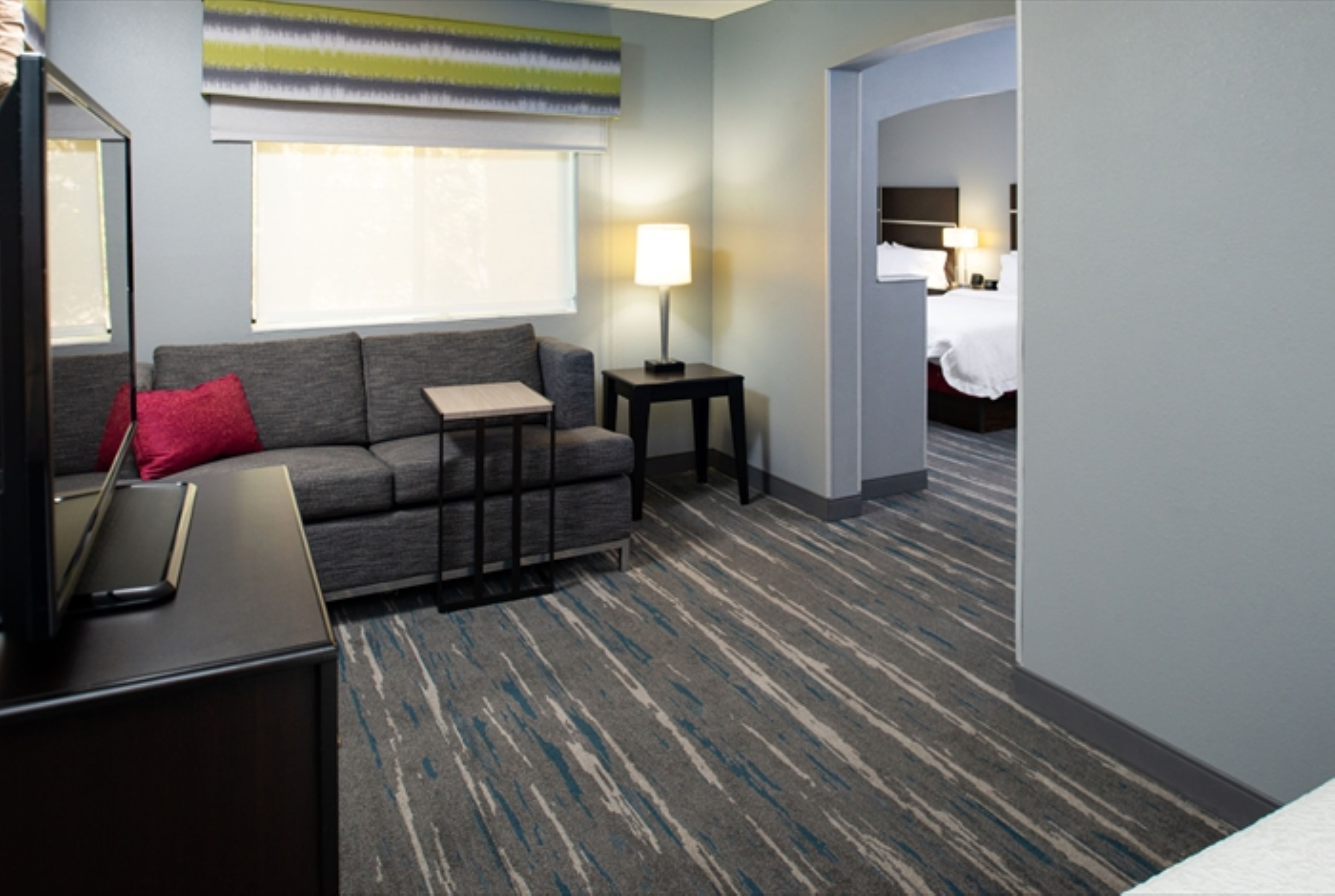 Guestroom Suite Sitting Area