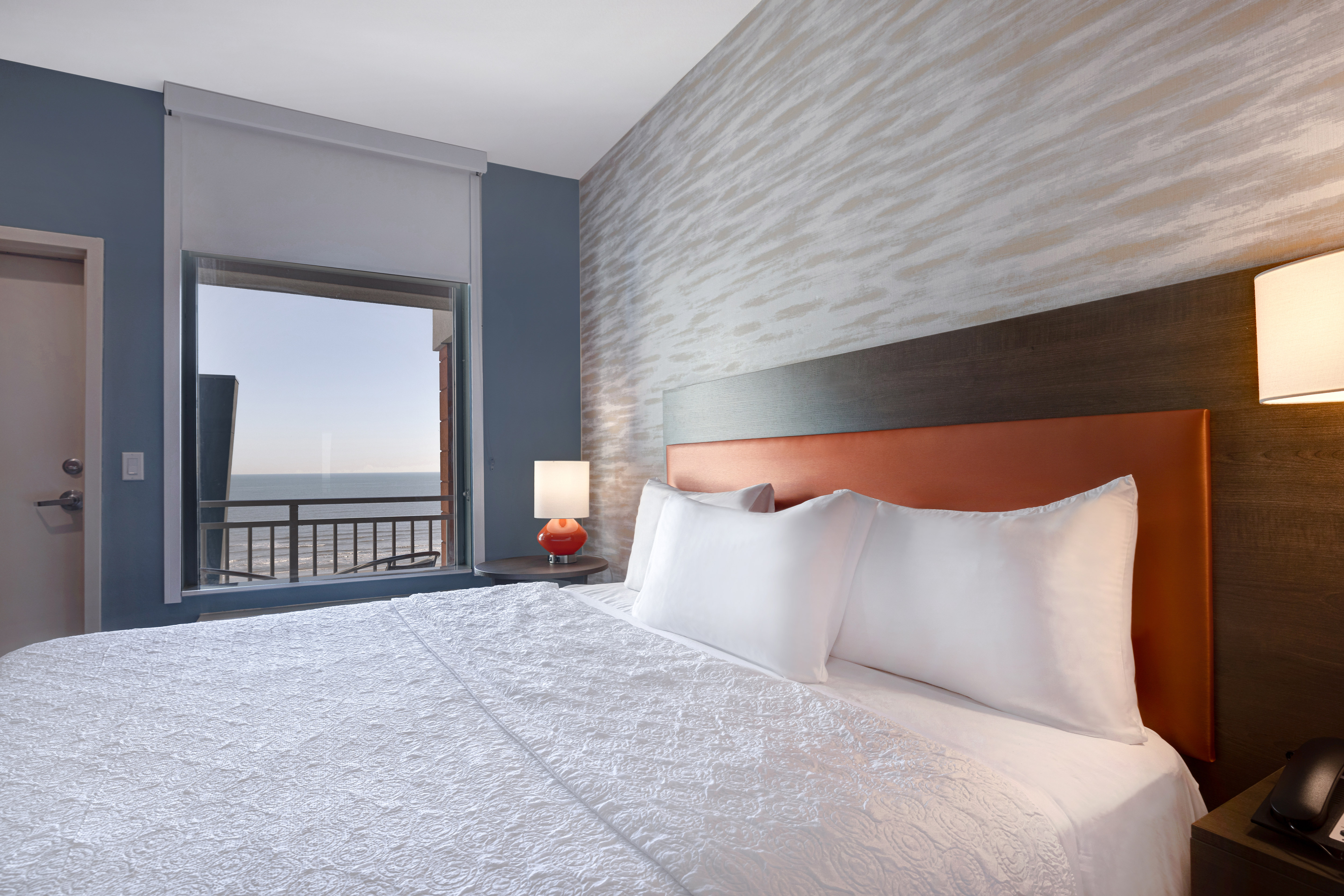 King Bed Studio Suite With Balcony