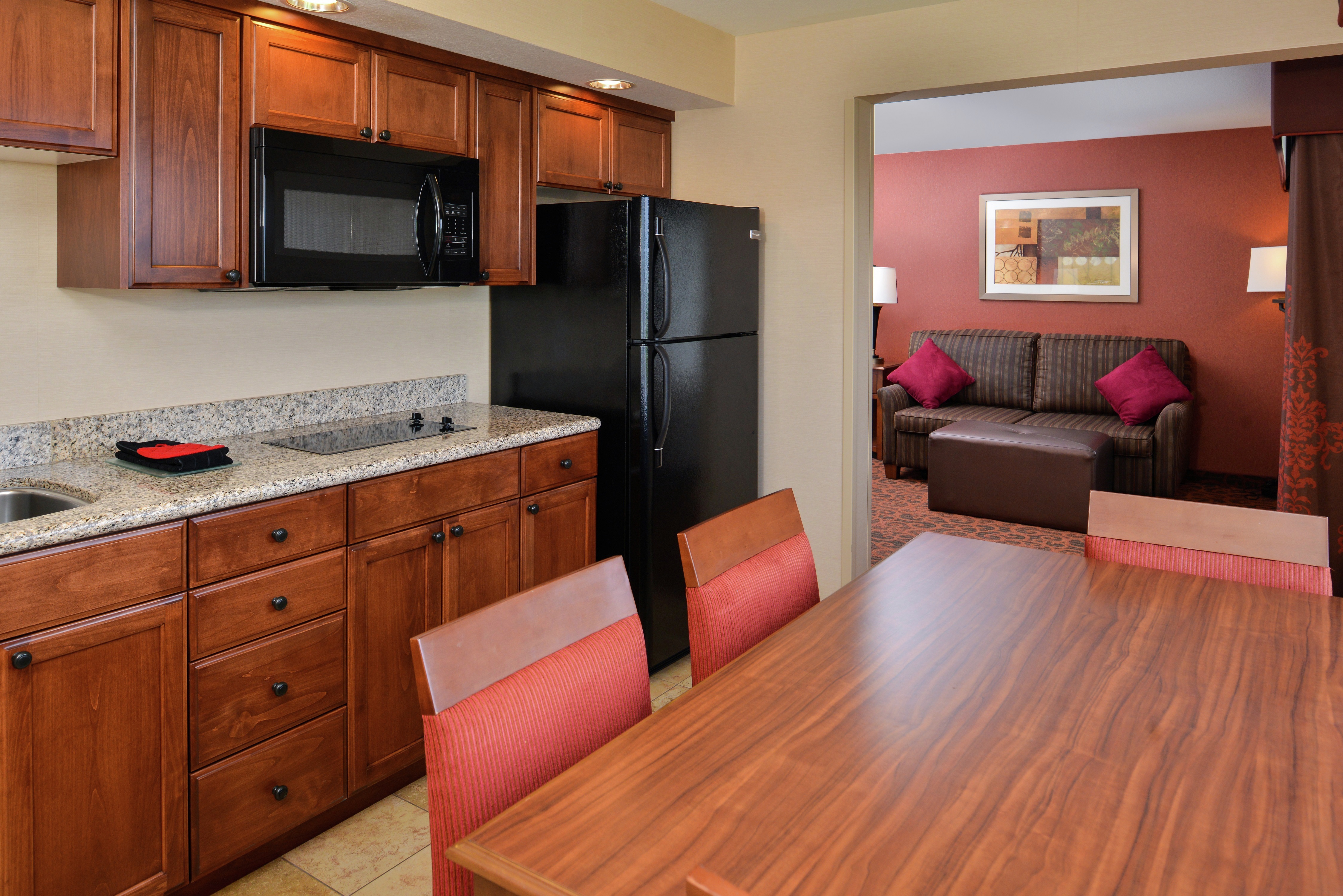 Guest Room Suite Dining Area