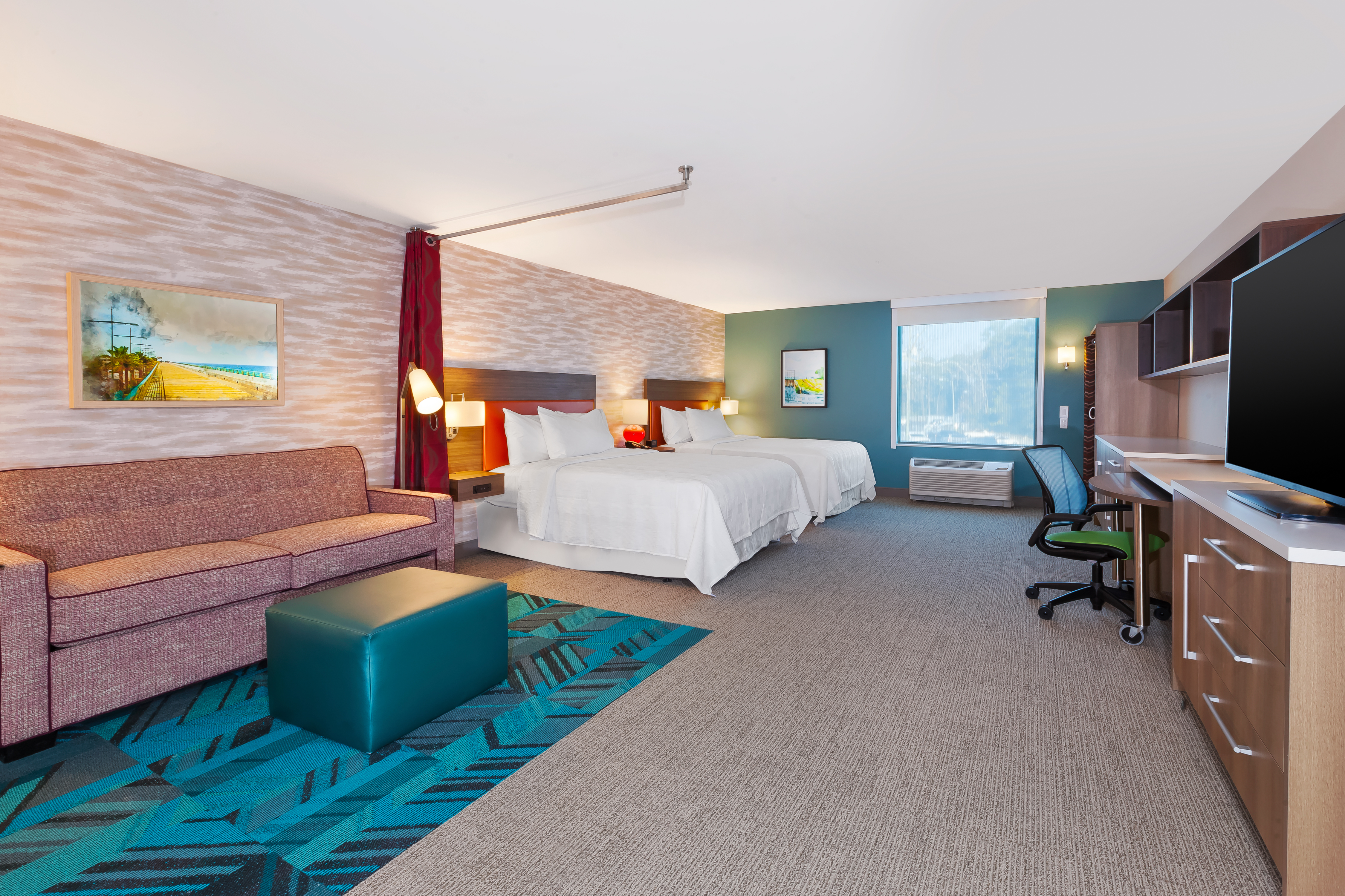Hearing accessible two queen bed studio