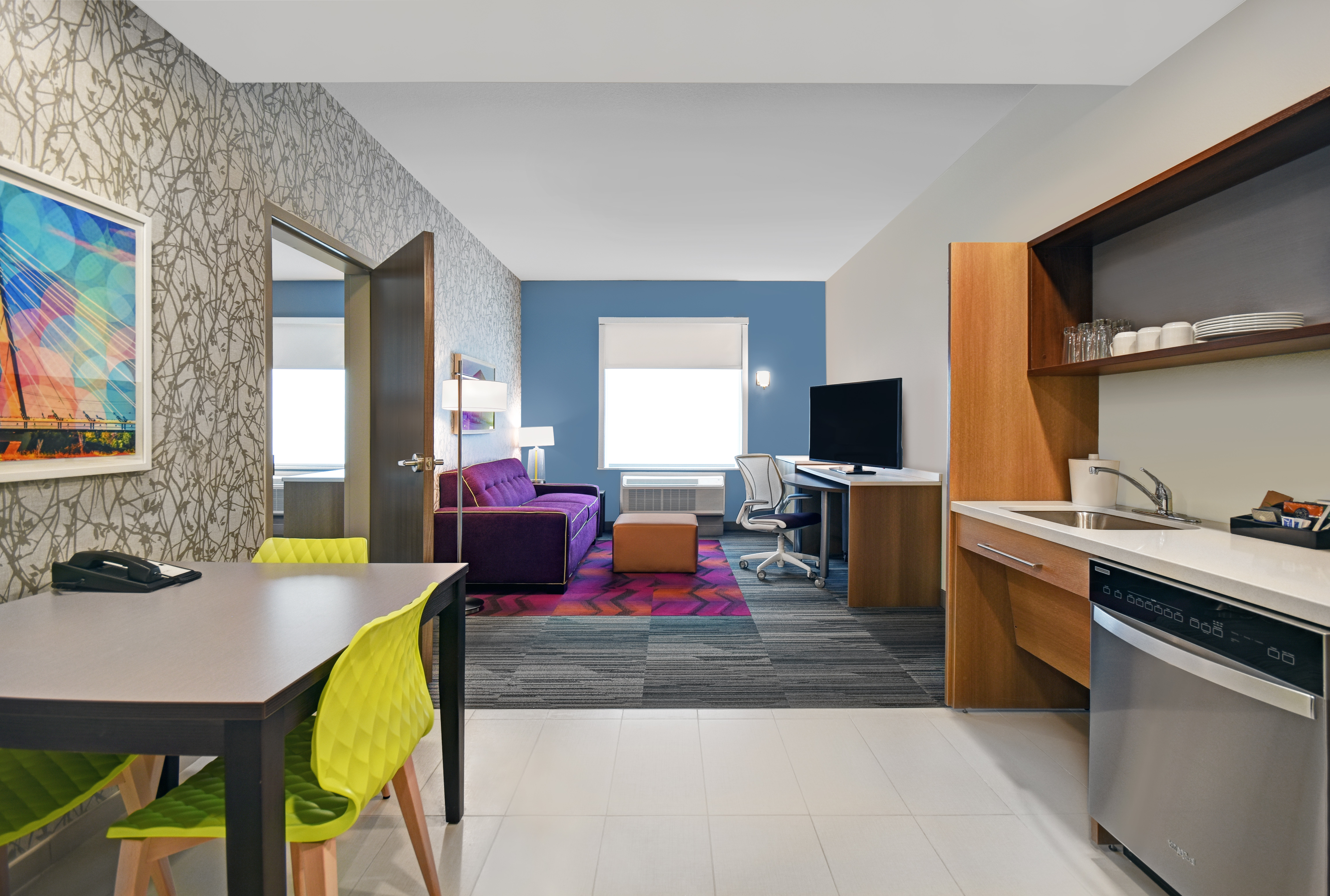 King Guestroom Kitchen And Lounge Area