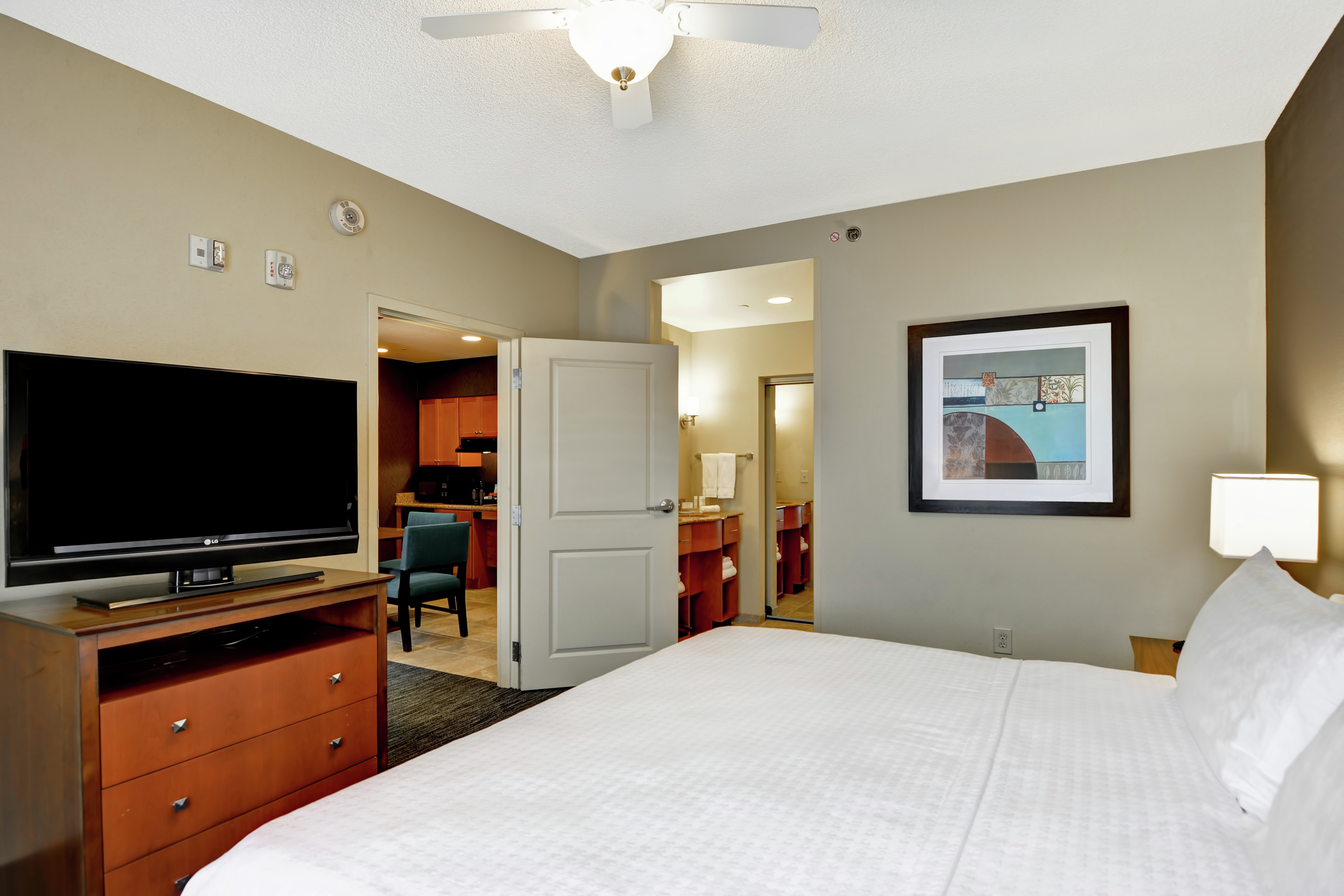 One King Guest Bed Room