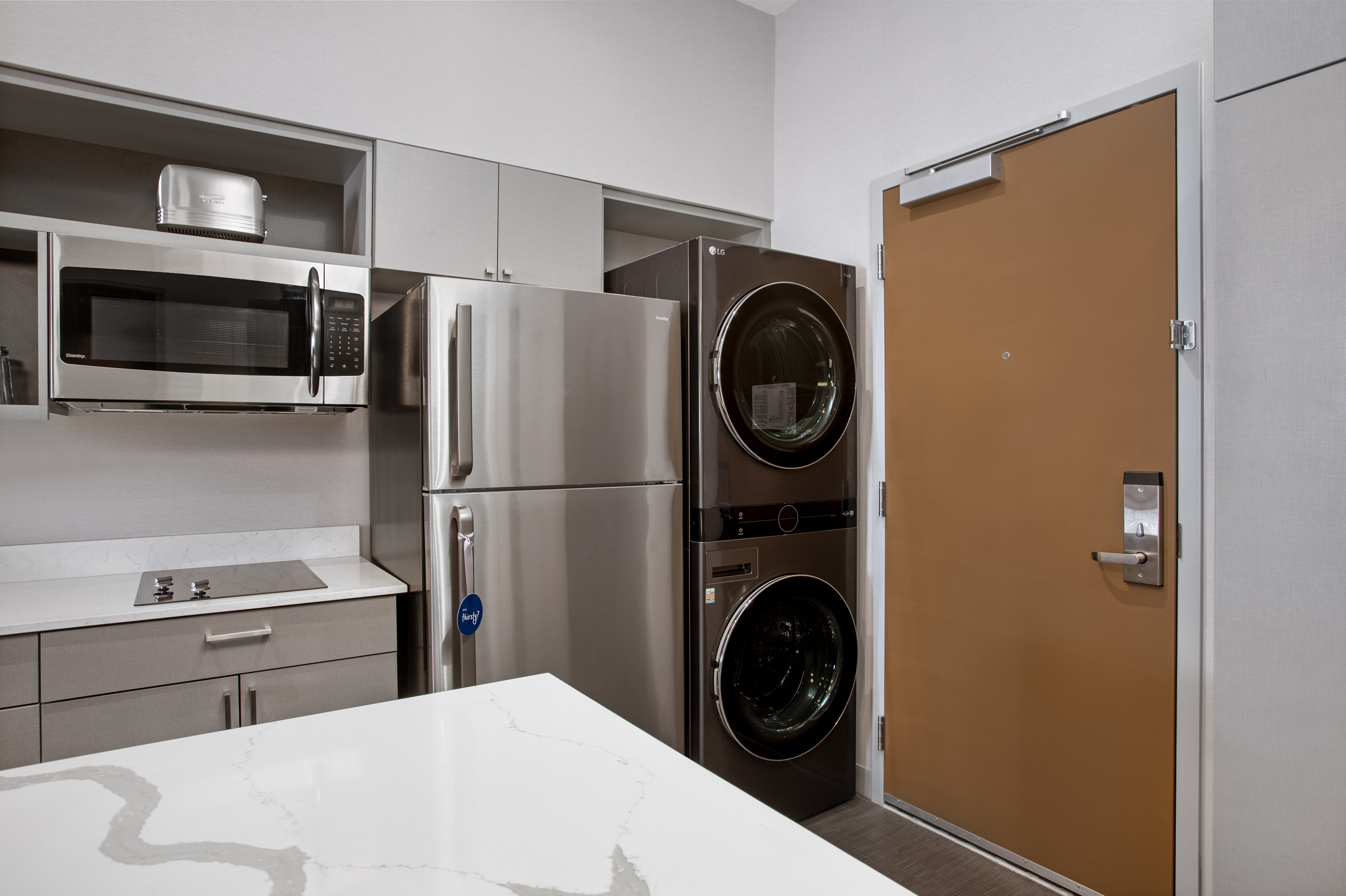 Suite Kitchenette With Laundry Unit
