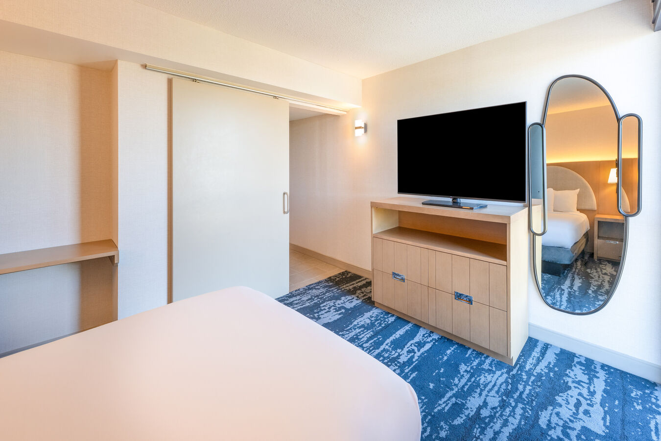 1 Double Bedroom Suite