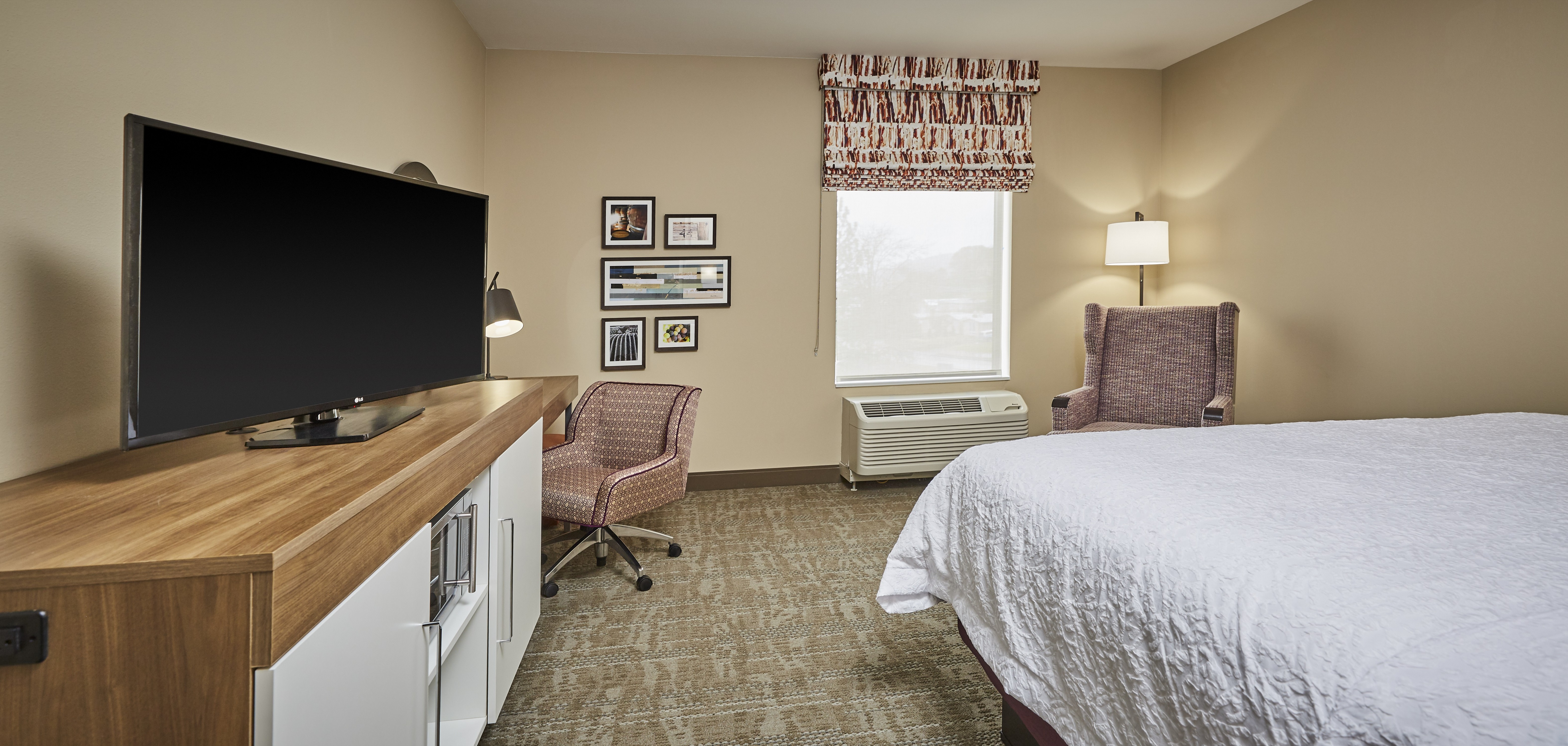 King Room with TV, Desk and Soft Chair