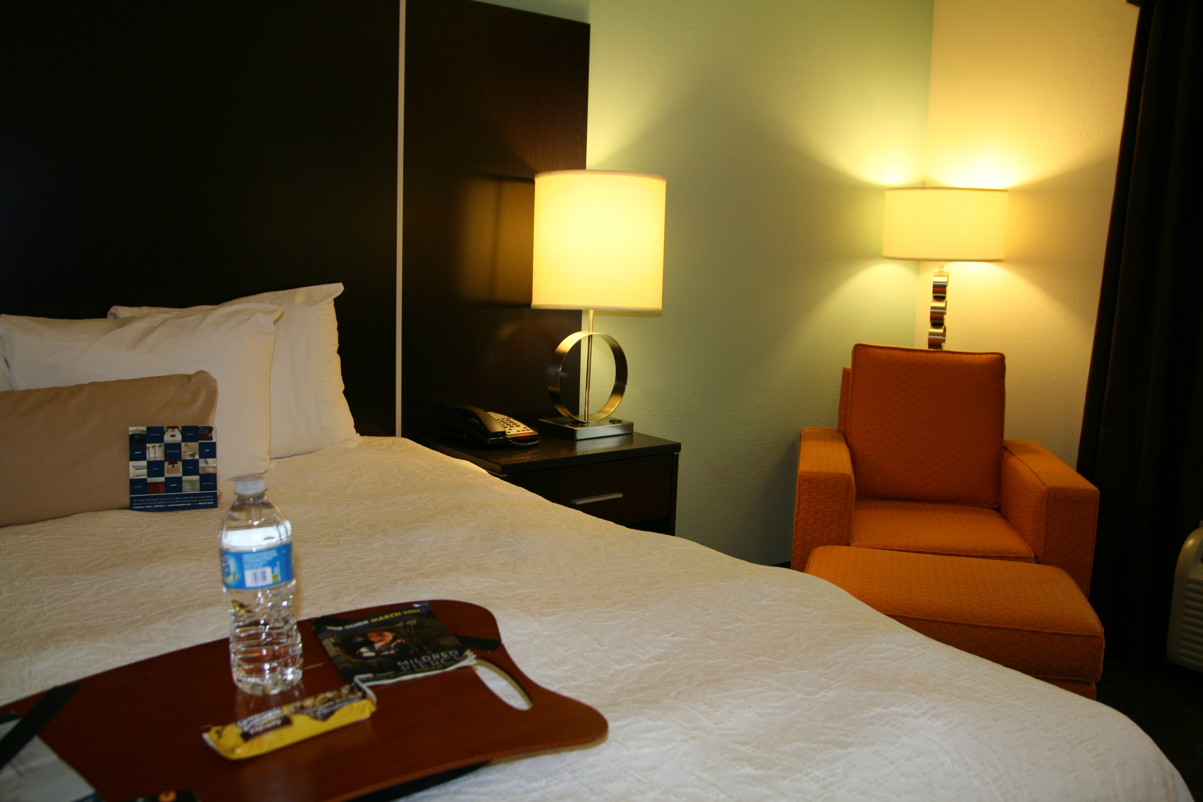 King Room w/ Chair