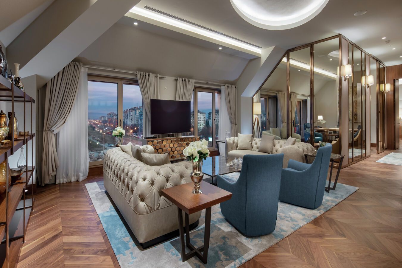 King Presidential Suite Living Area