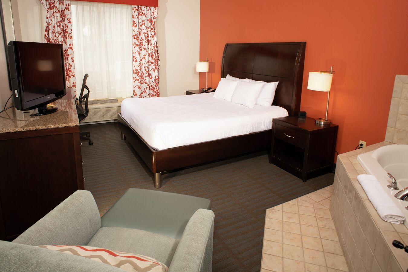 King Whirlpool Bedroom
