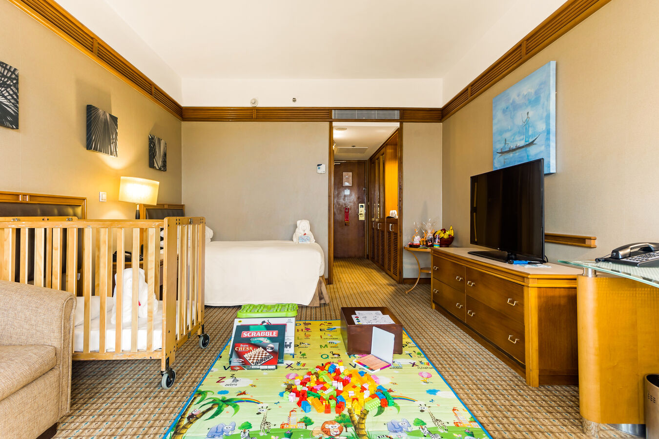 Family Deluxe Room with TV